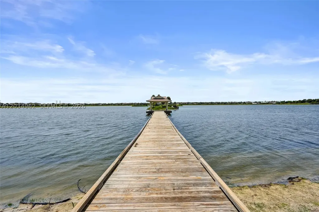 19593 Whispering Creek Road Loxahatchee FL 33470
