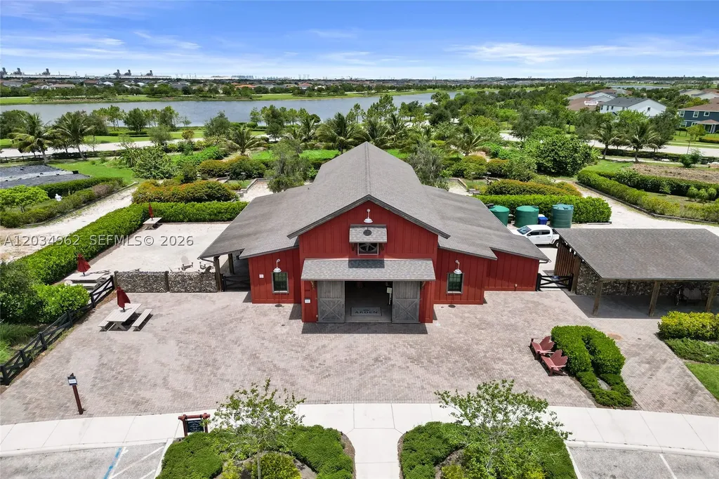 19593 Whispering Creek Road Loxahatchee FL 33470