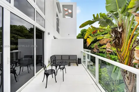 455 NE 39th Miami FL 33137