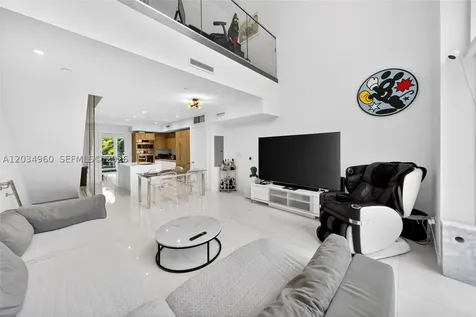 455 NE 39th Miami FL 33137