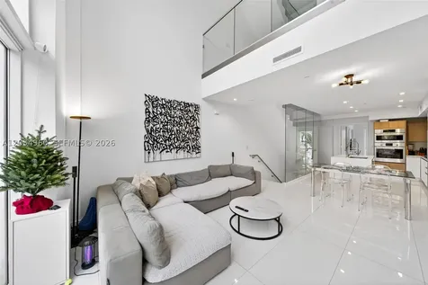 455 NE 39th Miami FL 33137
