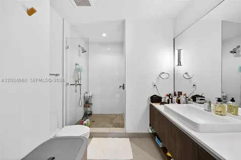 455 NE 39th Miami FL 33137
