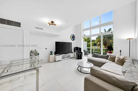 455 NE 39th Miami FL 33137