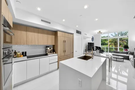 455 NE 39th Miami FL 33137