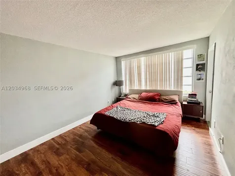 1304 NE 191st Street Miami FL 33179