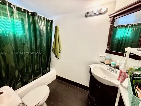 1304 NE 191st Street Miami FL 33179