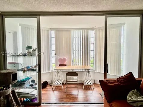 1304 NE 191st Street Miami FL 33179