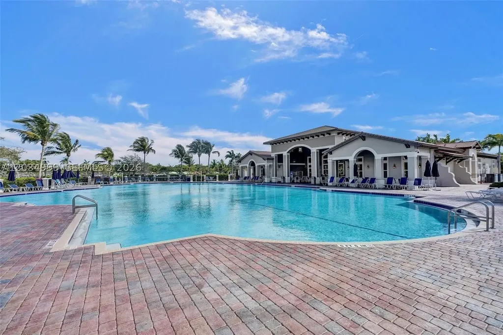 22511 SW 88th Place Cutler Bay FL 33190