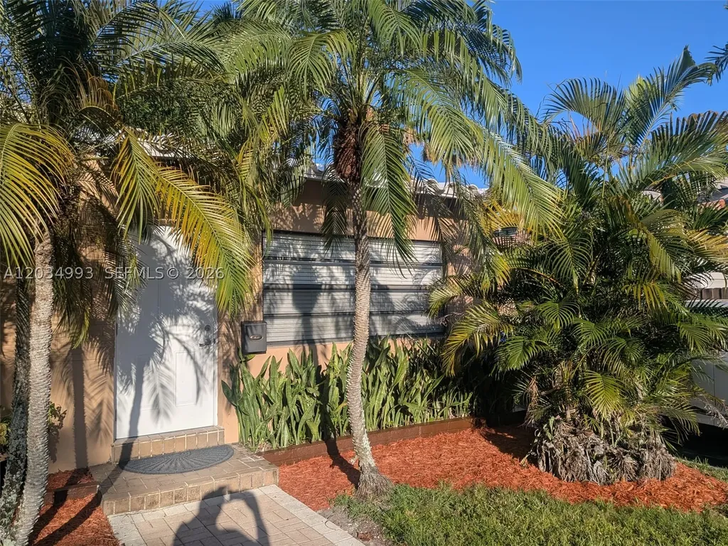 1104 NE 17th Terrace Fort Lauderdale FL 33304