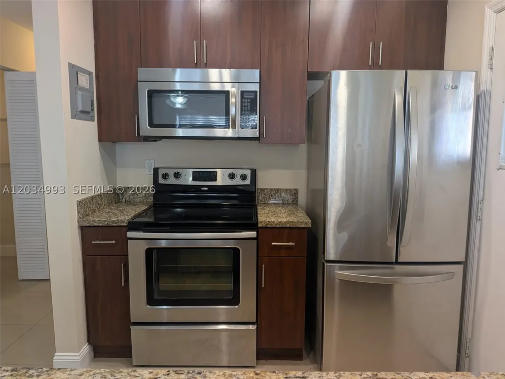 1104 NE 17th Terrace Fort Lauderdale FL 33304
