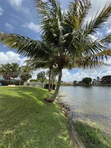 8404 SW 42nd Court Davie FL 33328