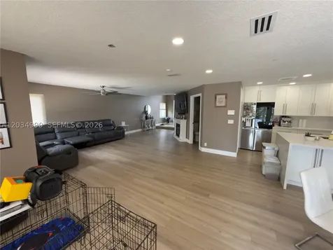 8404 SW 42nd Court Davie FL 33328