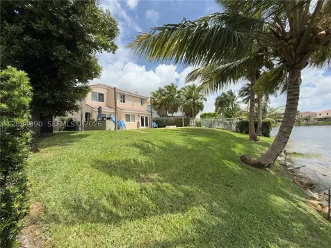 8404 SW 42nd Court Davie FL 33328