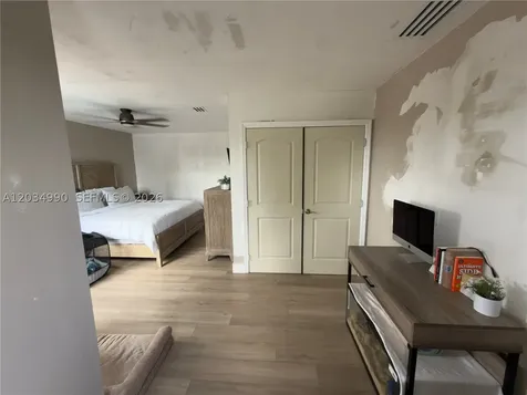 8404 SW 42nd Court Davie FL 33328
