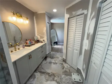 8404 SW 42nd Court Davie FL 33328