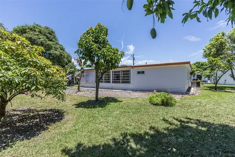4397 NW 47th Terrace Lauderdale Lakes FL 33319