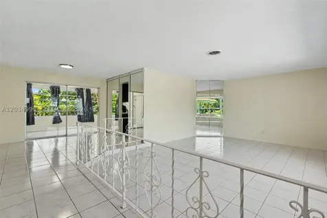 4397 NW 47th Terrace Lauderdale Lakes FL 33319