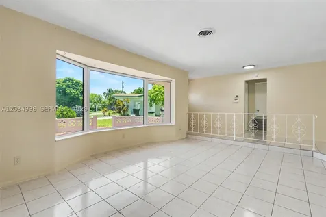 4397 NW 47th Terrace Lauderdale Lakes FL 33319