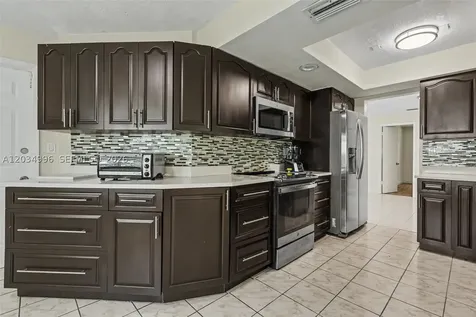 4397 NW 47th Terrace Lauderdale Lakes FL 33319
