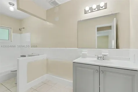 4397 NW 47th Terrace Lauderdale Lakes FL 33319
