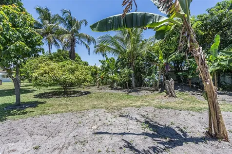 4397 NW 47th Terrace Lauderdale Lakes FL 33319