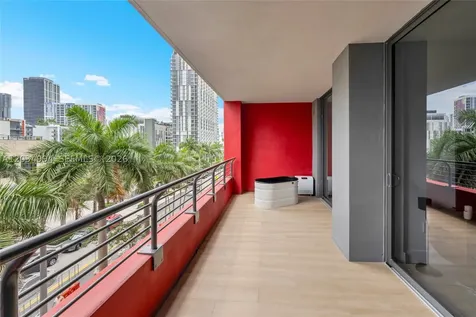 90 NE 32nd Miami FL 33127