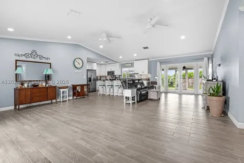 20572 SW 317th Street Homestead FL 33030