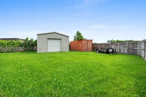 20572 SW 317th Street Homestead FL 33030