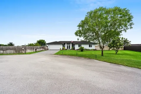 20572 SW 317th Street Homestead FL 33030