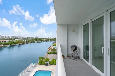 9381 E Bay Harbor Drive Bay Harbor Islands FL 33154