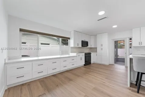 8951 NW 21st Street Pembroke Pines FL 33024