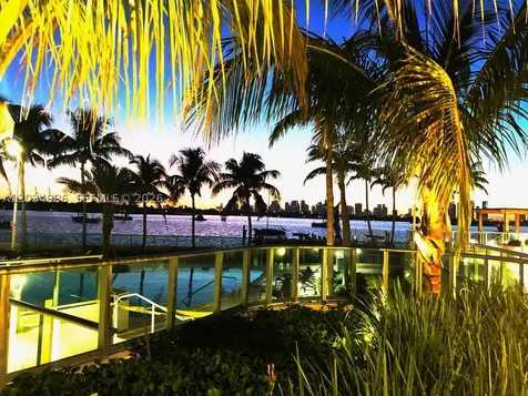 Miami Beach FL 33139