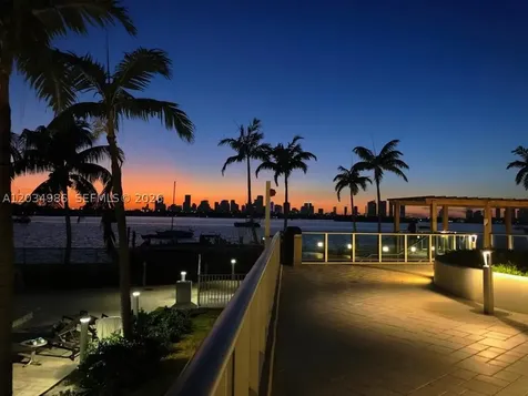 Miami Beach FL 33139