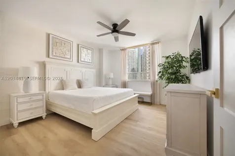 801 Brickell Key Boulevard Miami FL 33131