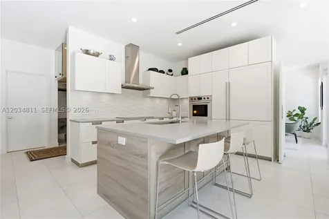 19941 NE 36th Place Aventura FL 33180