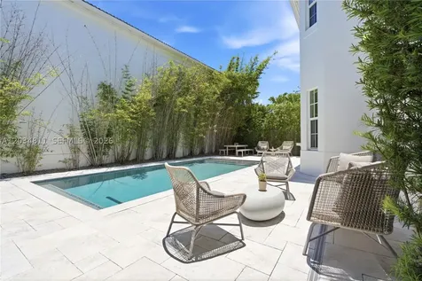 19941 NE 36th Place Aventura FL 33180