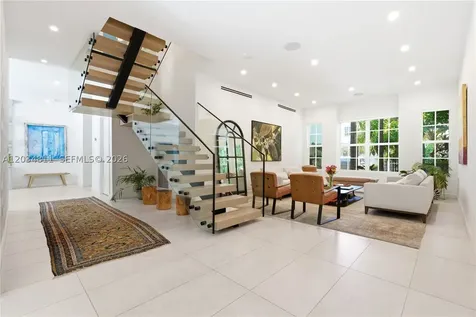 19941 NE 36th Place Aventura FL 33180