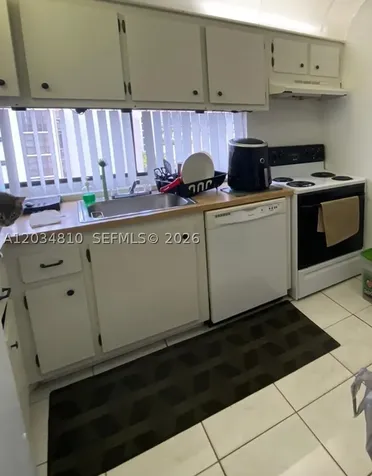 16909 N Bay Road Sunny Isles Beach FL 33160