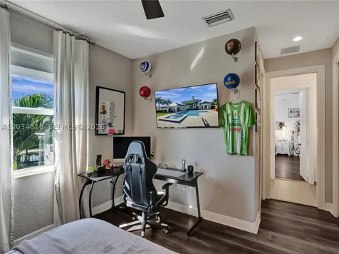 14321 N Jockey Circle N Davie FL 33330