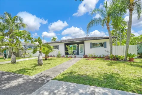 240 Nahkoda Drive Miami Springs FL 33166