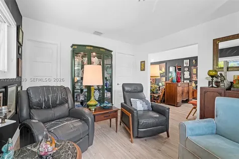 240 Nahkoda Drive Miami Springs FL 33166