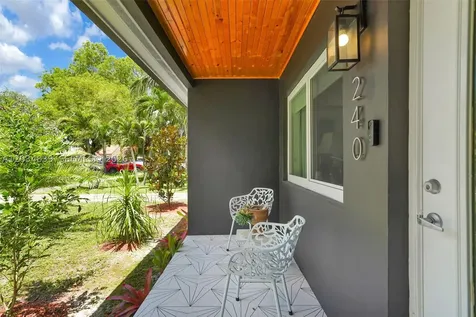 240 Nahkoda Drive Miami Springs FL 33166