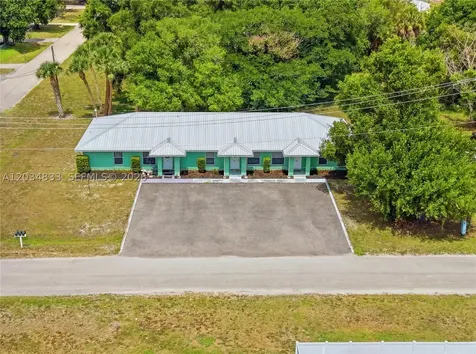 810 SW 2nd Street Okeechobee FL 34974