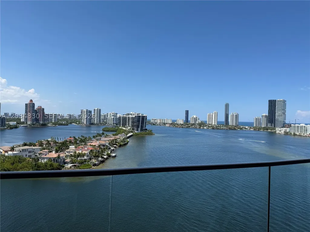 2800 Island Boulevard Aventura FL 33160