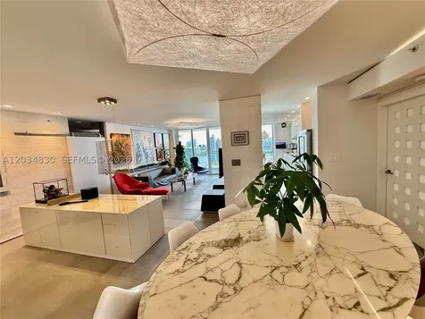 2800 Island Boulevard Aventura FL 33160