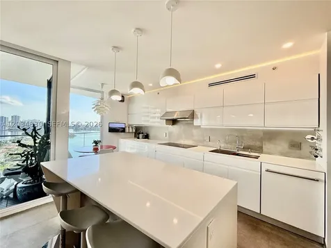 2800 Island Boulevard Aventura FL 33160