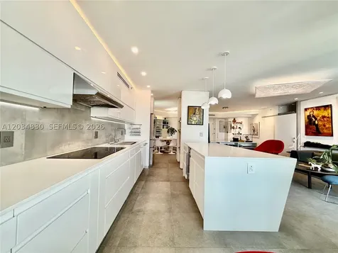 2800 Island Boulevard Aventura FL 33160