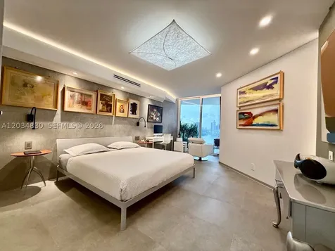 2800 Island Boulevard Aventura FL 33160