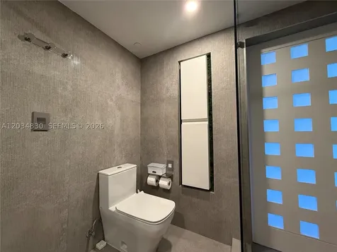 2800 Island Boulevard Aventura FL 33160