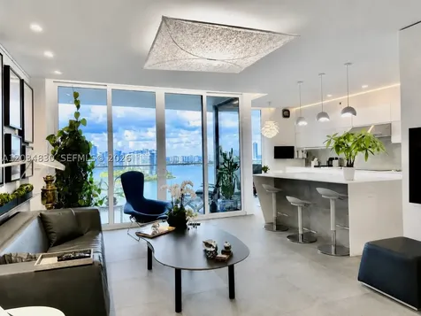 2800 Island Boulevard Aventura FL 33160